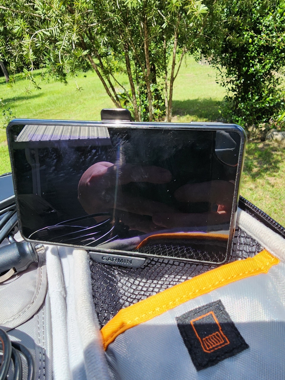 Garmin GPS With Accessory - Picture 4 of 12